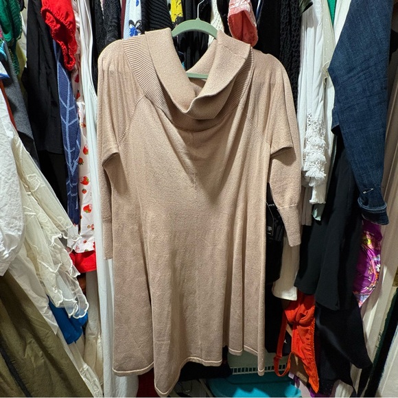 Torrid 2X Marilyn Monroe Mini Fluted Sparkle Fold Down Sweater Dress NWT - Picture 2 of 10